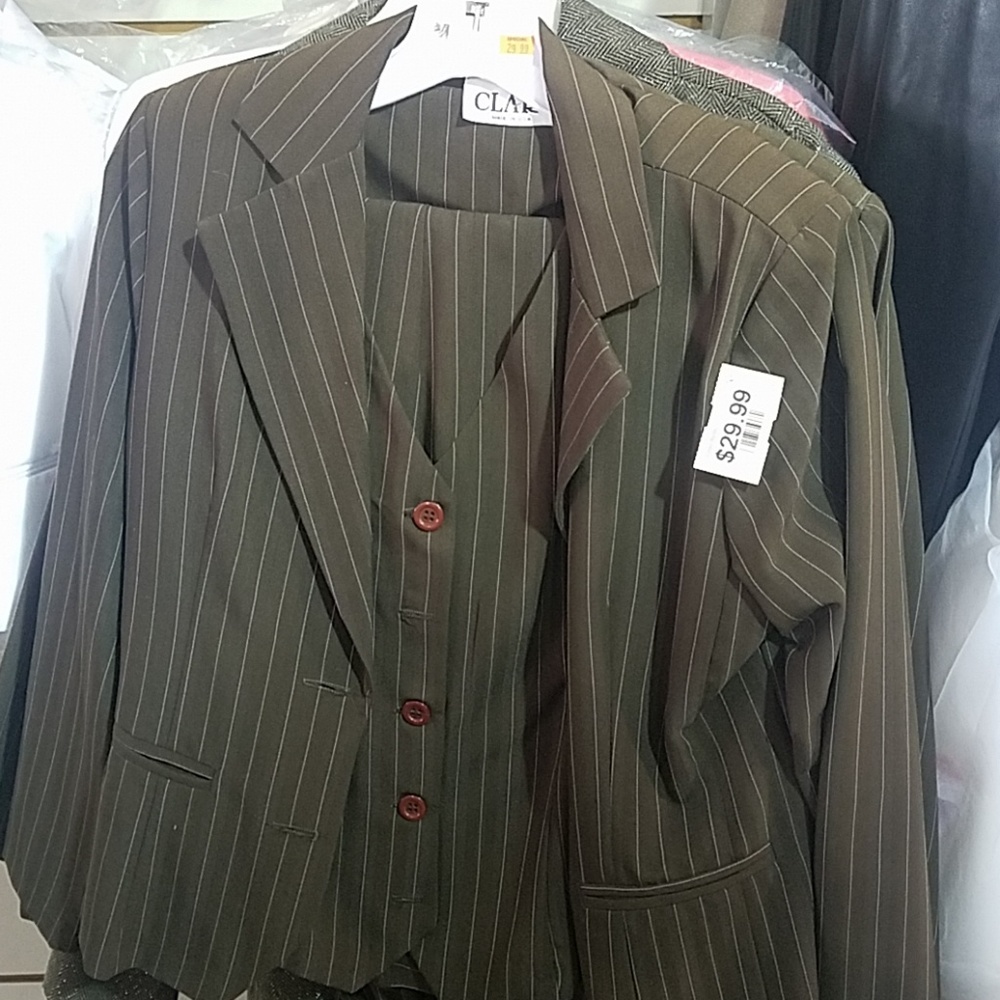 Women suit